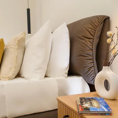 Eden Luxury شقة